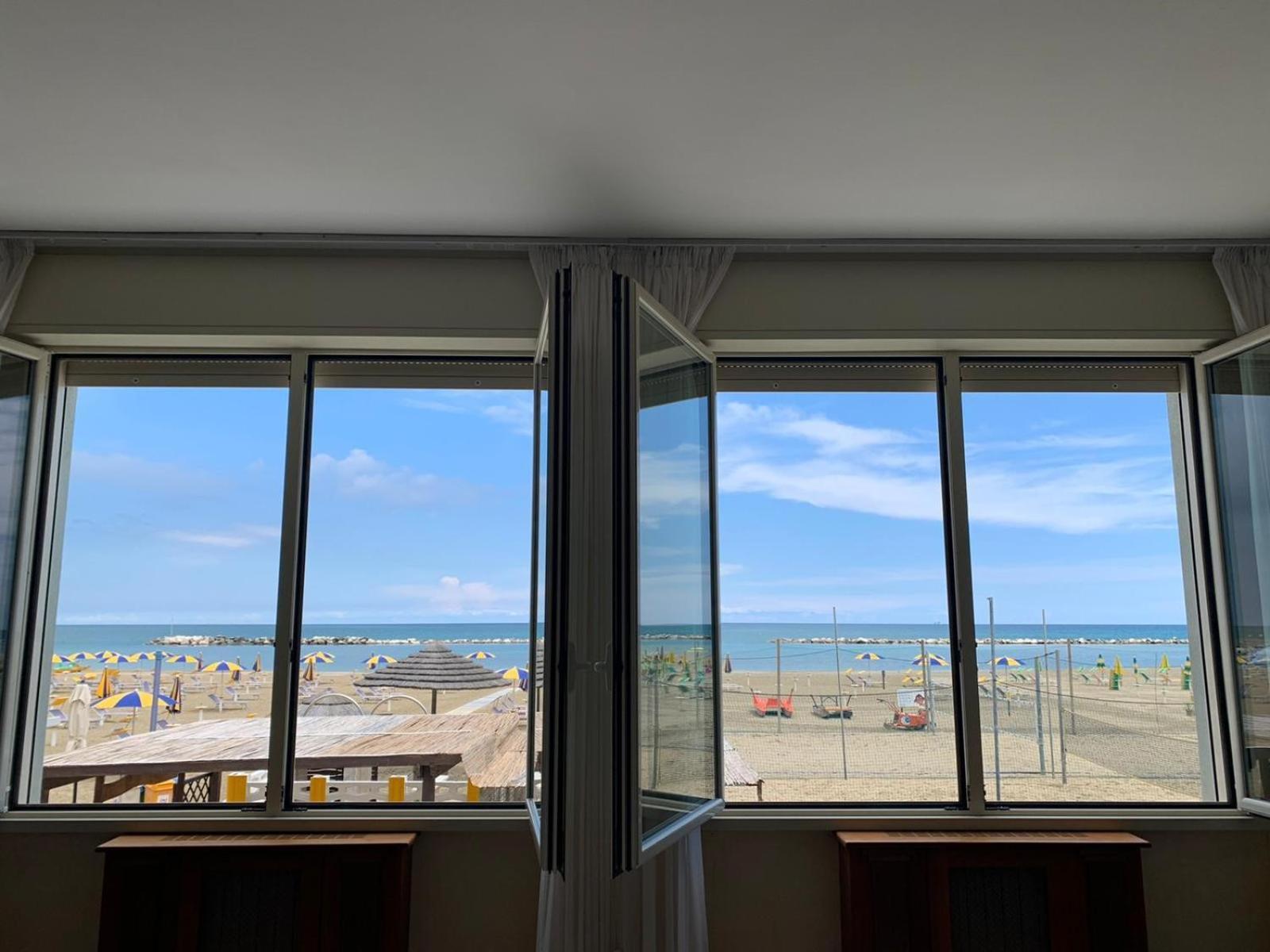 Hotel Acquamarina Viserba Rimini Exterior photo