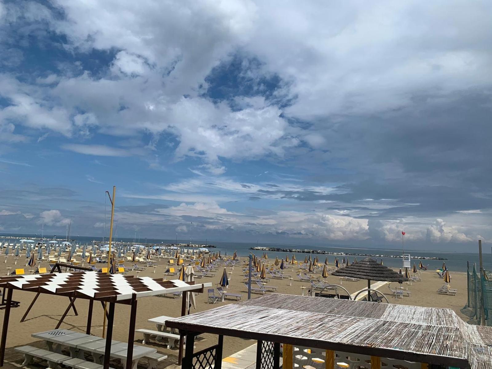Hotel Acquamarina Viserba Rimini Exterior photo